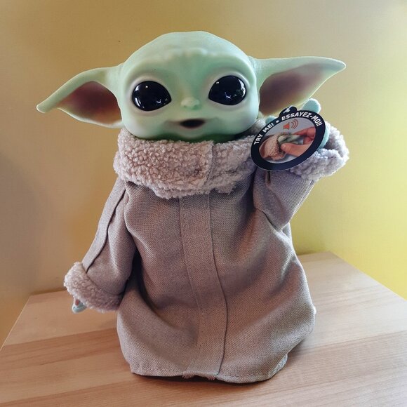 Mattel Star Wars Grogu The Mandalorian The Child Talking Plush 10" Toy Soft Body - Picture 1 of 5